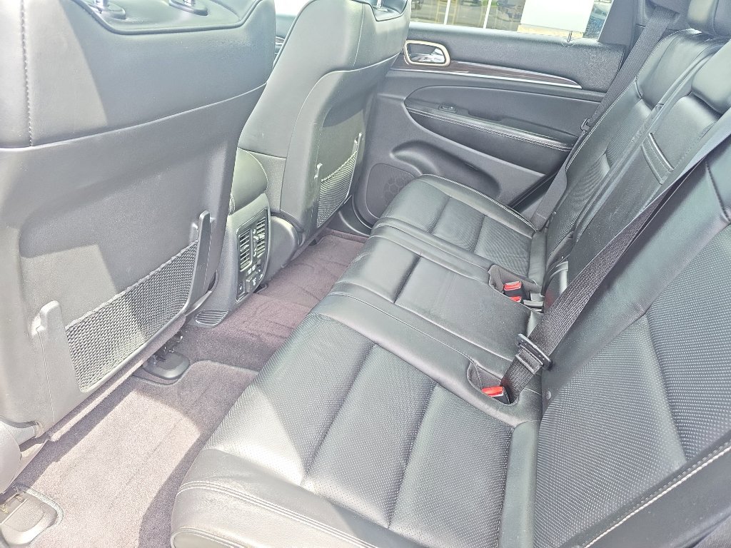 Used 2017 Jeep Grand Cherokee Overland image 19