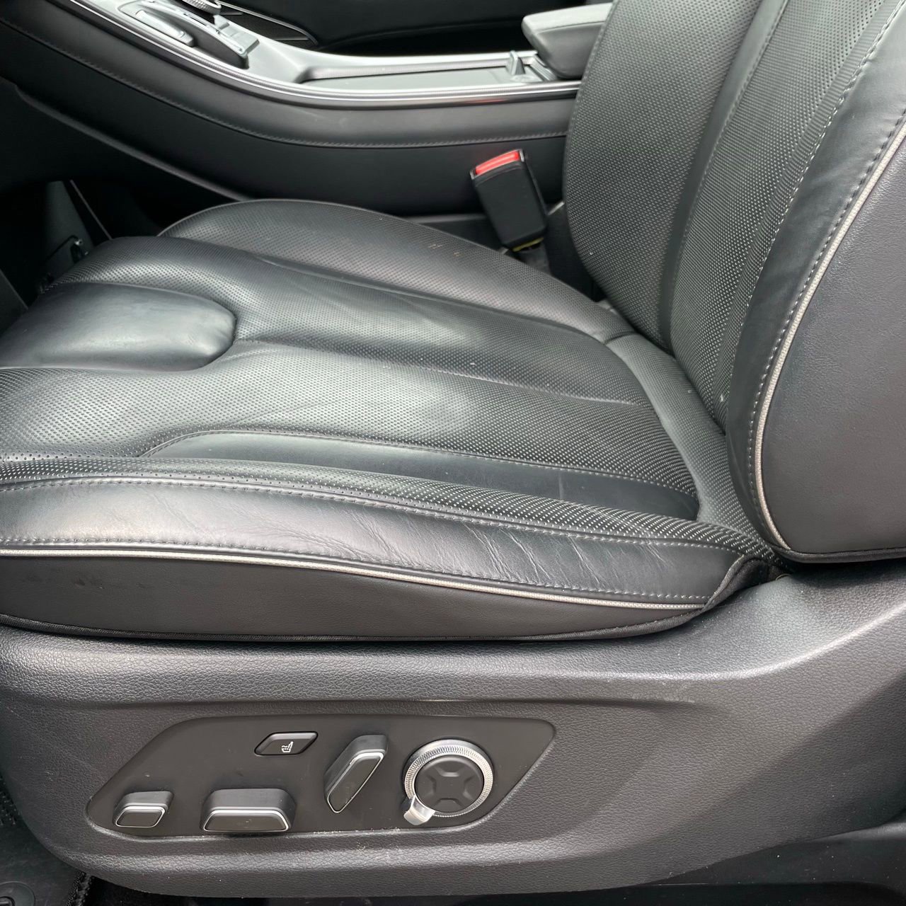 Used 2024 Hyundai Palisade Calligraphy image 22