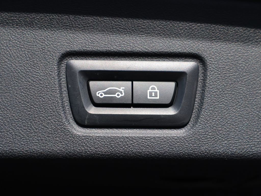 Certified 2023 BMW i4 eDrive35 w/ Premium Package image 20