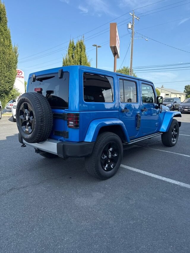 Used 2015 Jeep Wrangler Unlimited Sahara w/ Dual Top Group AWD/4WD image 5