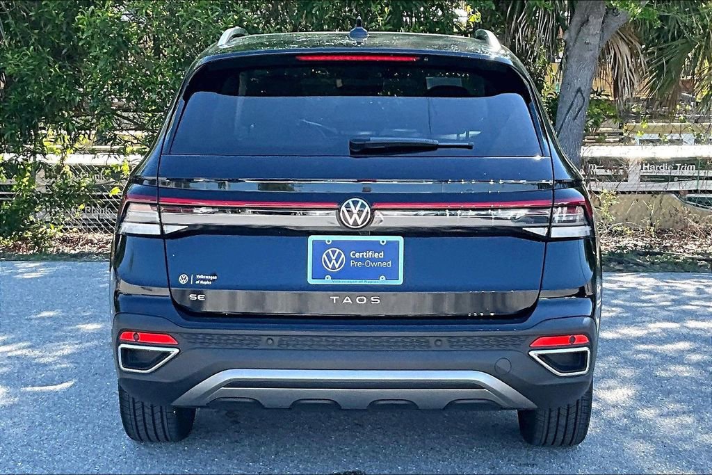 Certified 2025 Volkswagen Taos SE w/ Panoramic Sunroof Package image 6