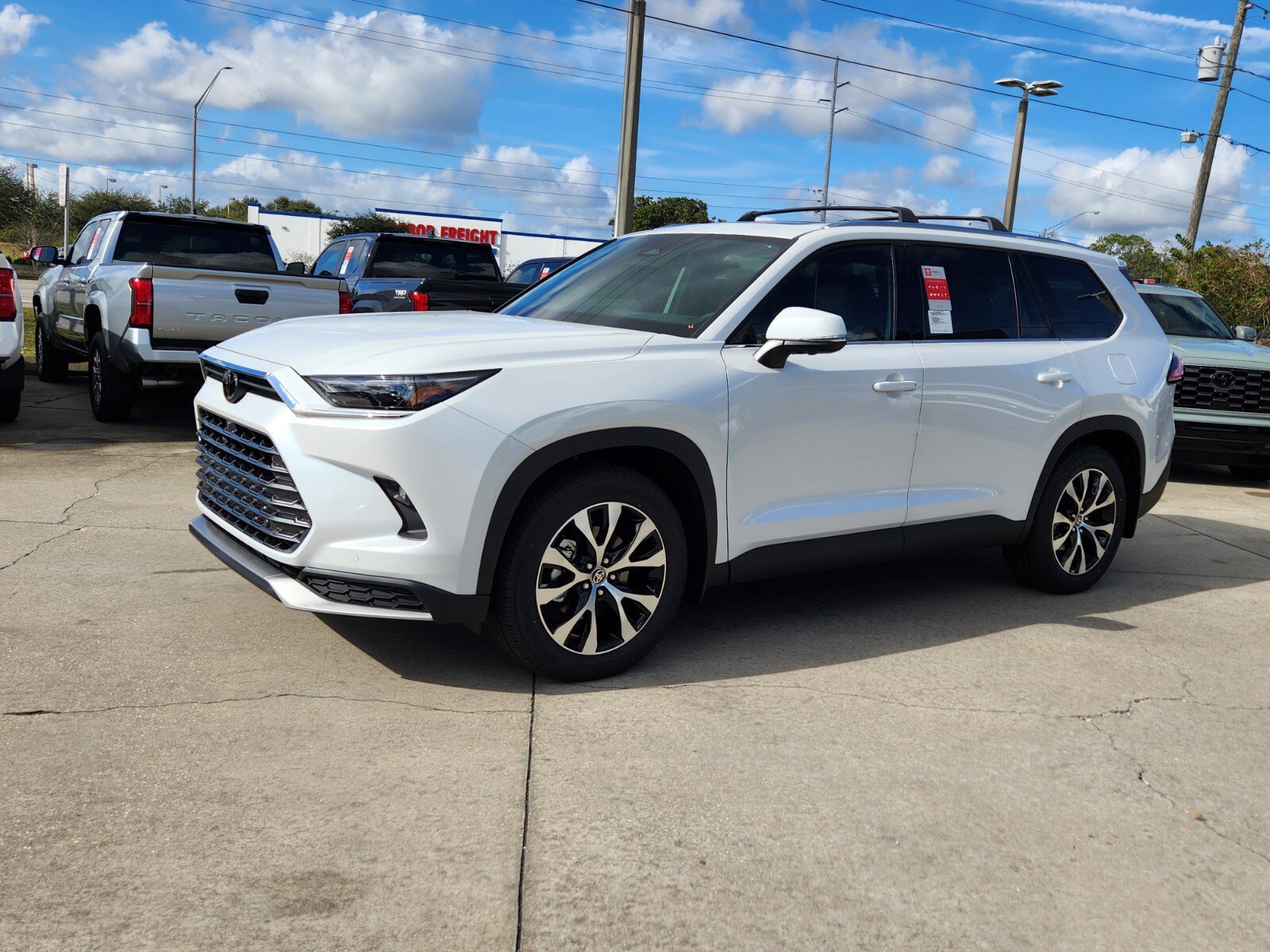 New 2026 Toyota Grand Highlander AWD Hybrid image 3