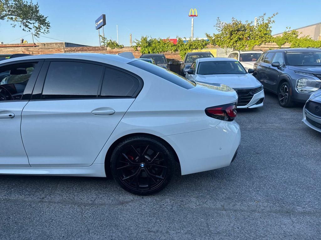 Used 2022 BMW 530i w/ M Sport Package RWD image 7