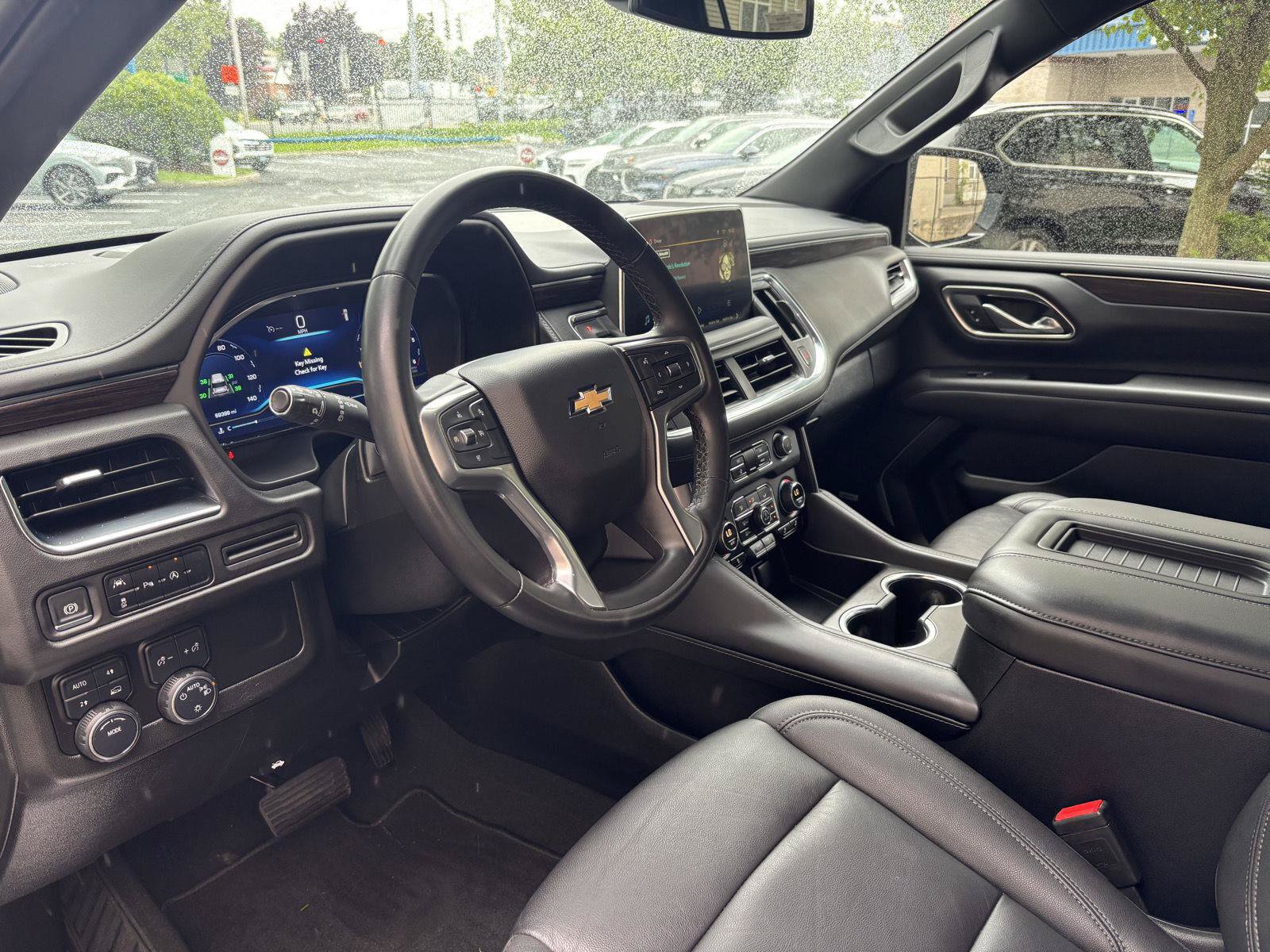 Used 2024 Chevrolet Suburban LT AWD/4WD image 8