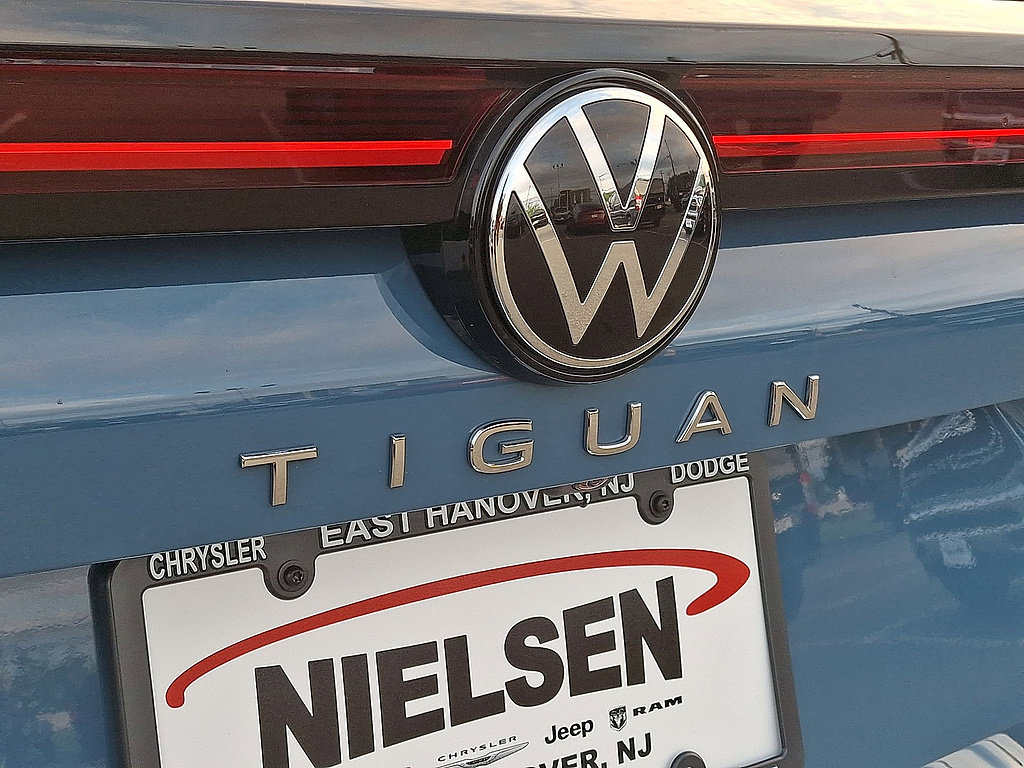 Used 2026 Volkswagen Tiguan SE AWD/4WD image 30