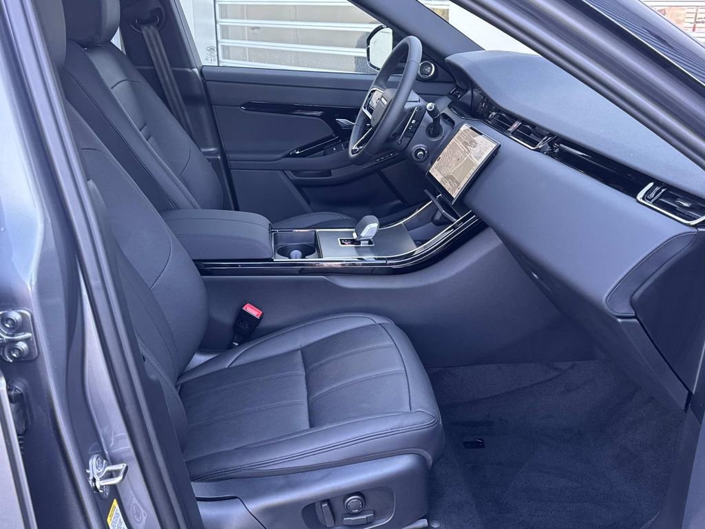 New 2026 Land Rover Range Rover Evoque S image 9