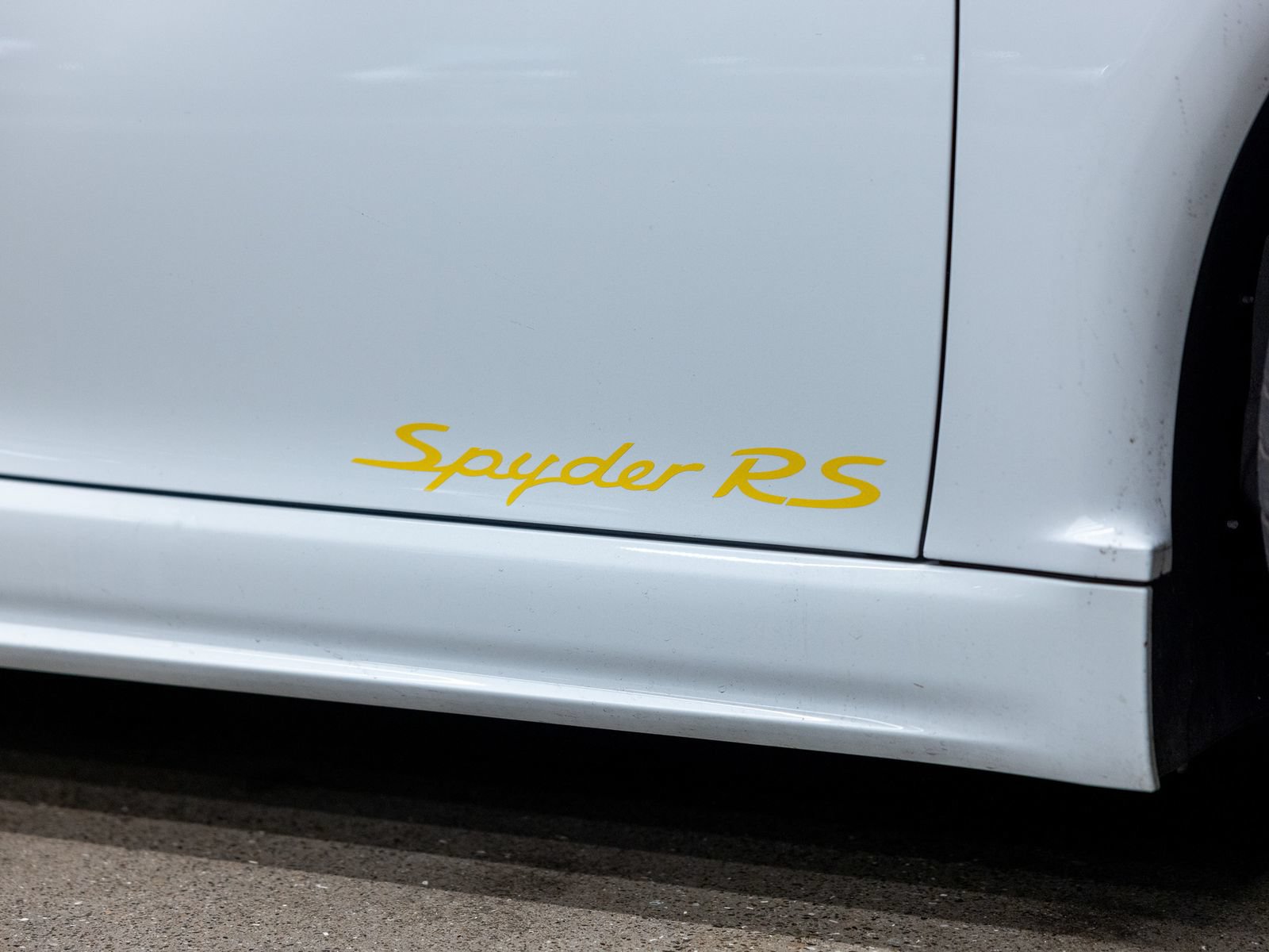 Certified 2025 Porsche 718 Boxster Spyder RS RWD image 22