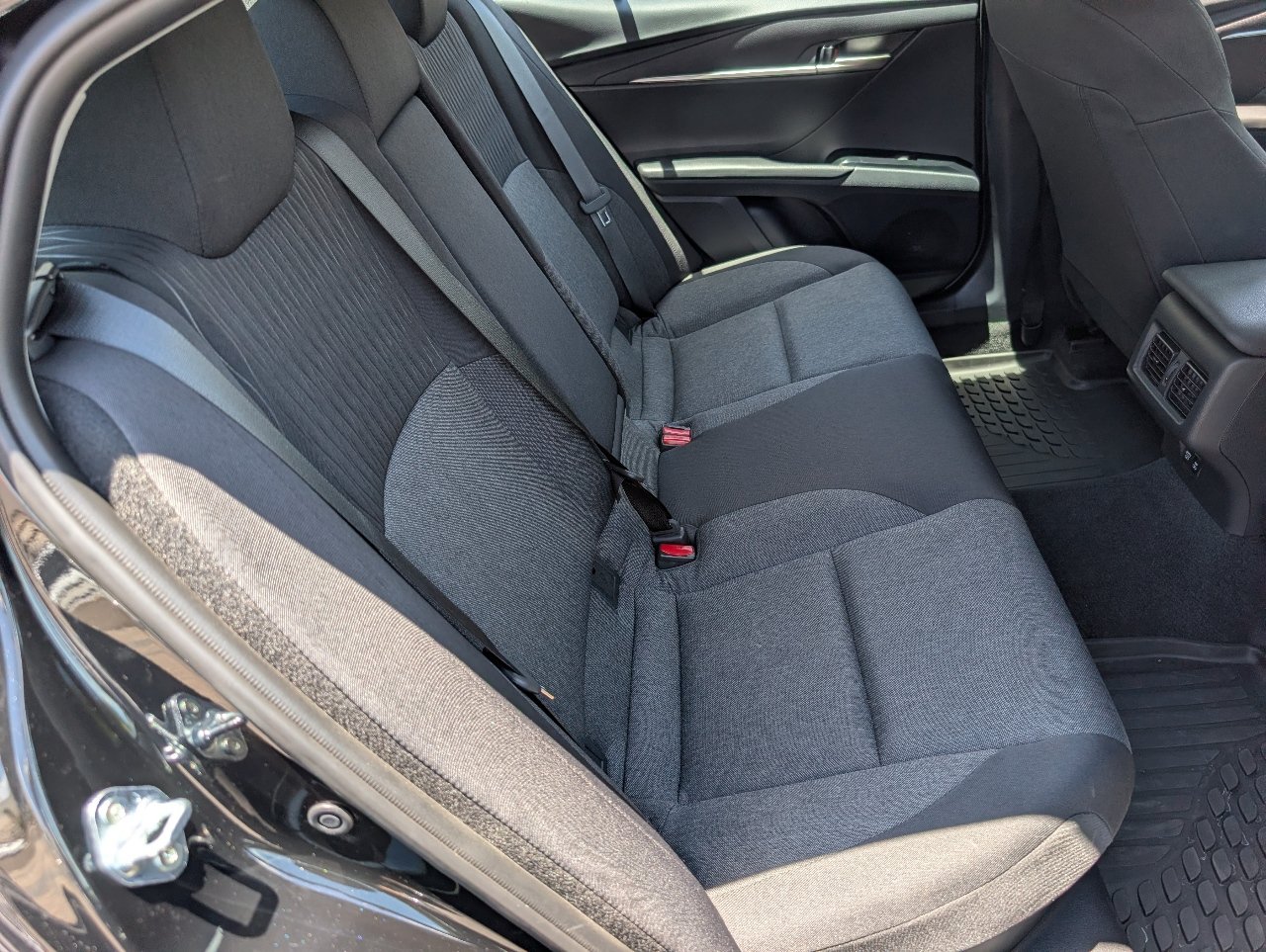 Used 2026 Toyota Camry LE FWD image 5