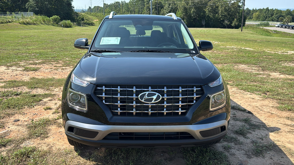 New 2026 Hyundai Venue SEL FWD image 2