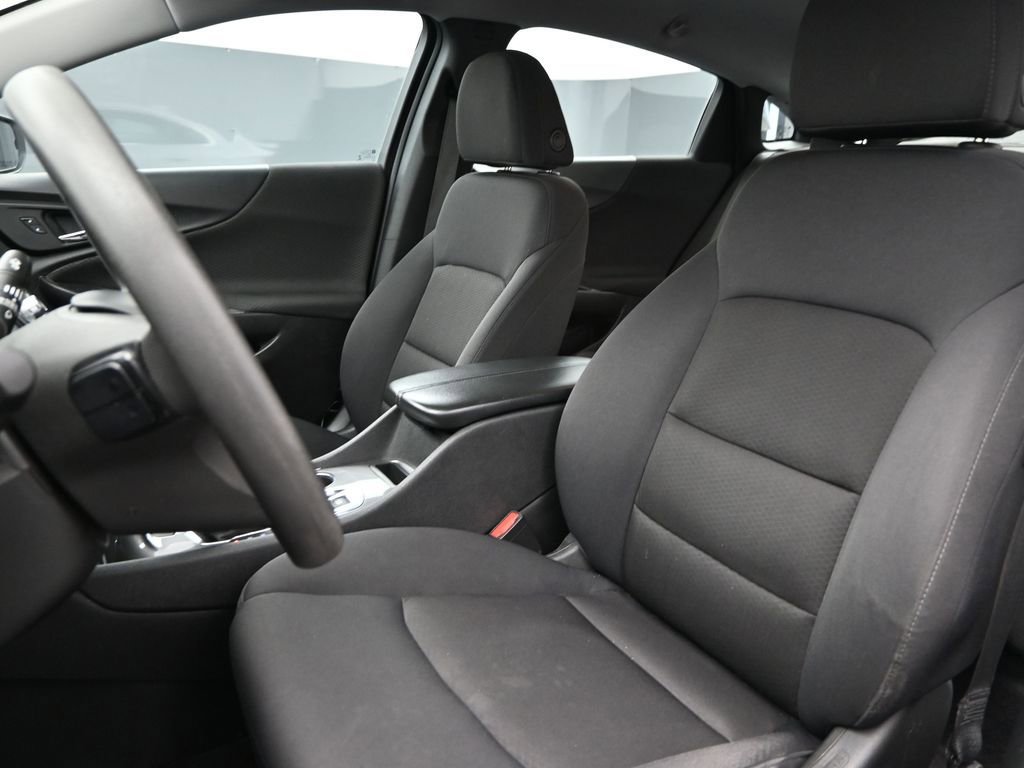 Used 2023 Chevrolet Malibu LT image 13