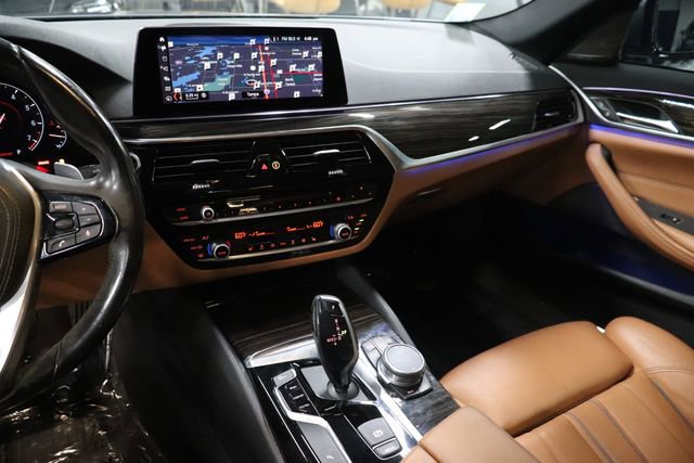 Used 2019 BMW 540i w/ Executive Package RWD image 31