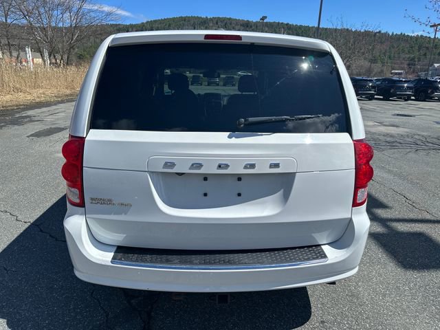 Used 2019 Dodge Grand Caravan SE image 4