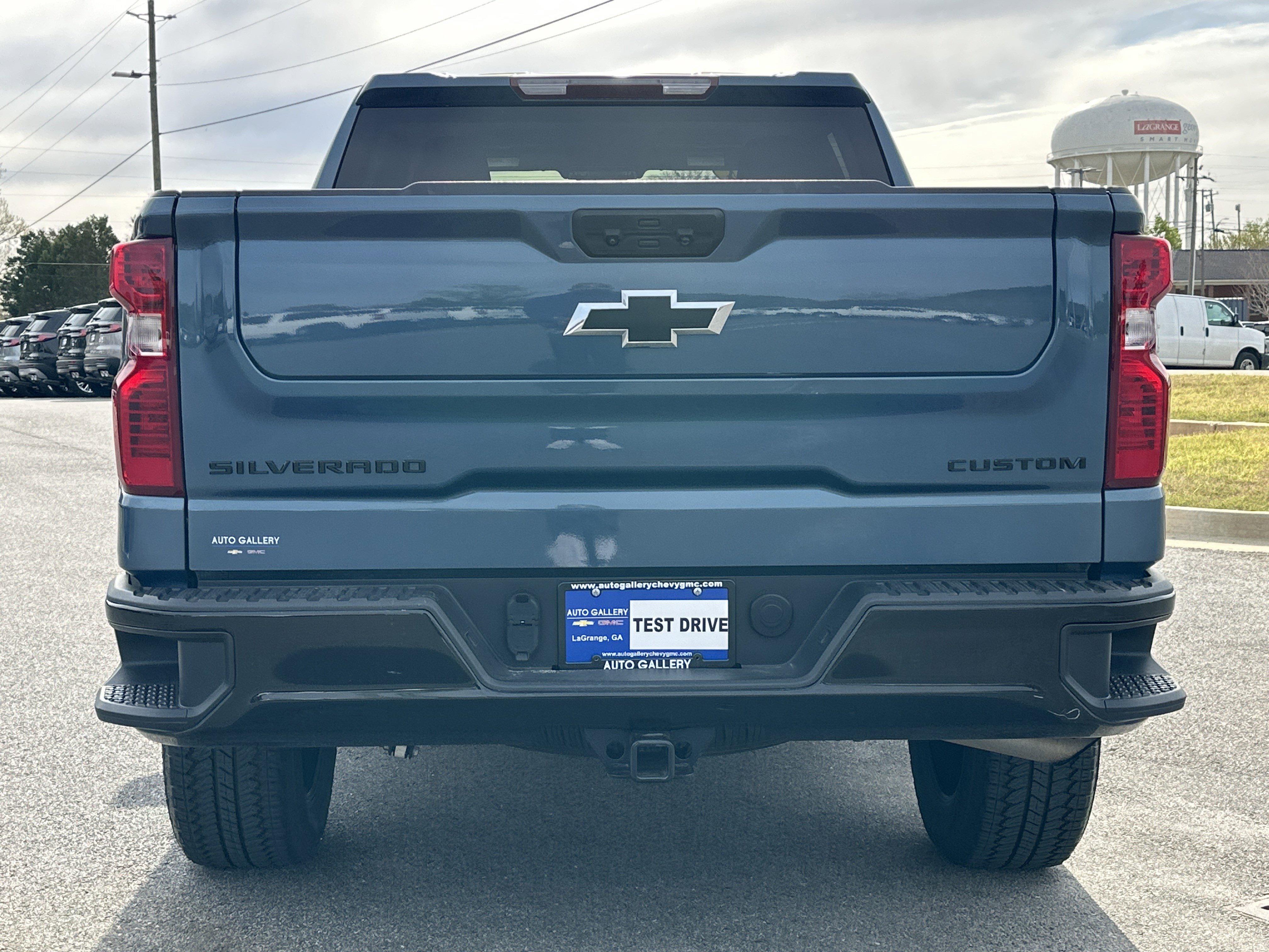 Certified 2024 Chevrolet Silverado 1500 Custom Trail Boss w/ Turbomax Blackout Package AWD/4WD image 7