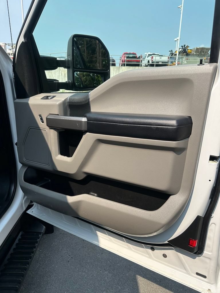 Used 2018 Ford F350 XLT w/ XLT Value Package AWD/4WD image 37