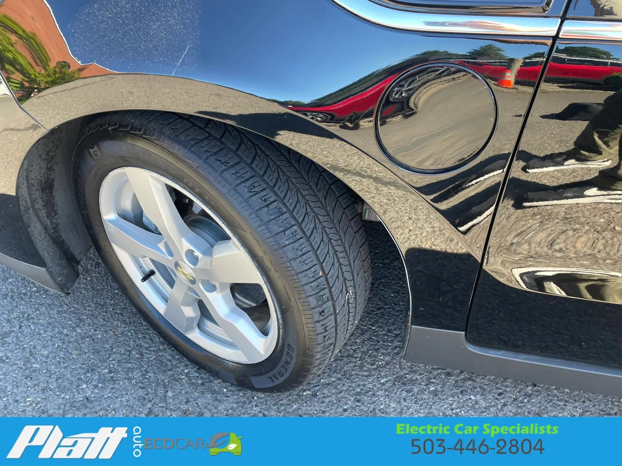Used 2015 Chevrolet Volt Premium w/ Premium Trim Package FWD image 17