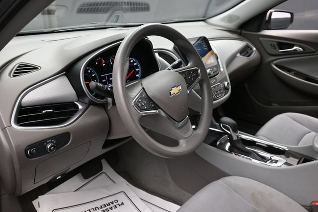 Used 2025 Chevrolet Malibu LT FWD image 14