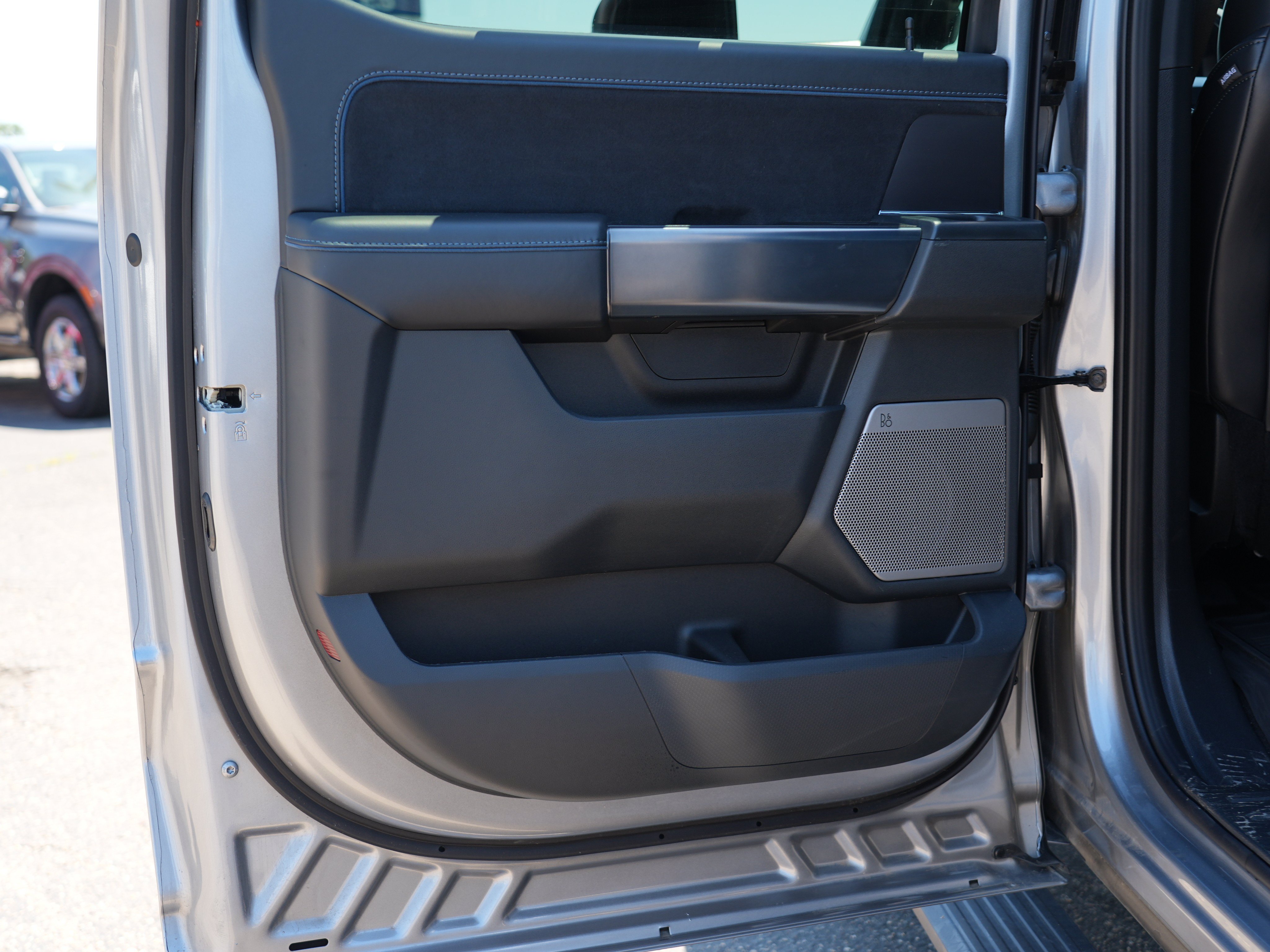 Used 2025 Ford F150 Platinum AWD/4WD image 21