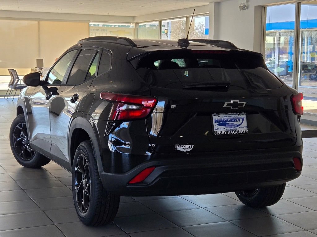 New 2026 Chevrolet Trax LT w/ Driver Confidence Package FWD image 13