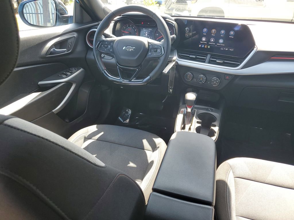 Used 2024 Chevrolet Trax RS image 12