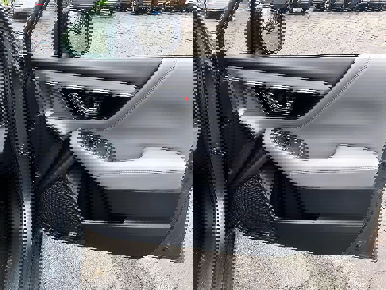 Used 2020 Subaru Legacy Limited image 12