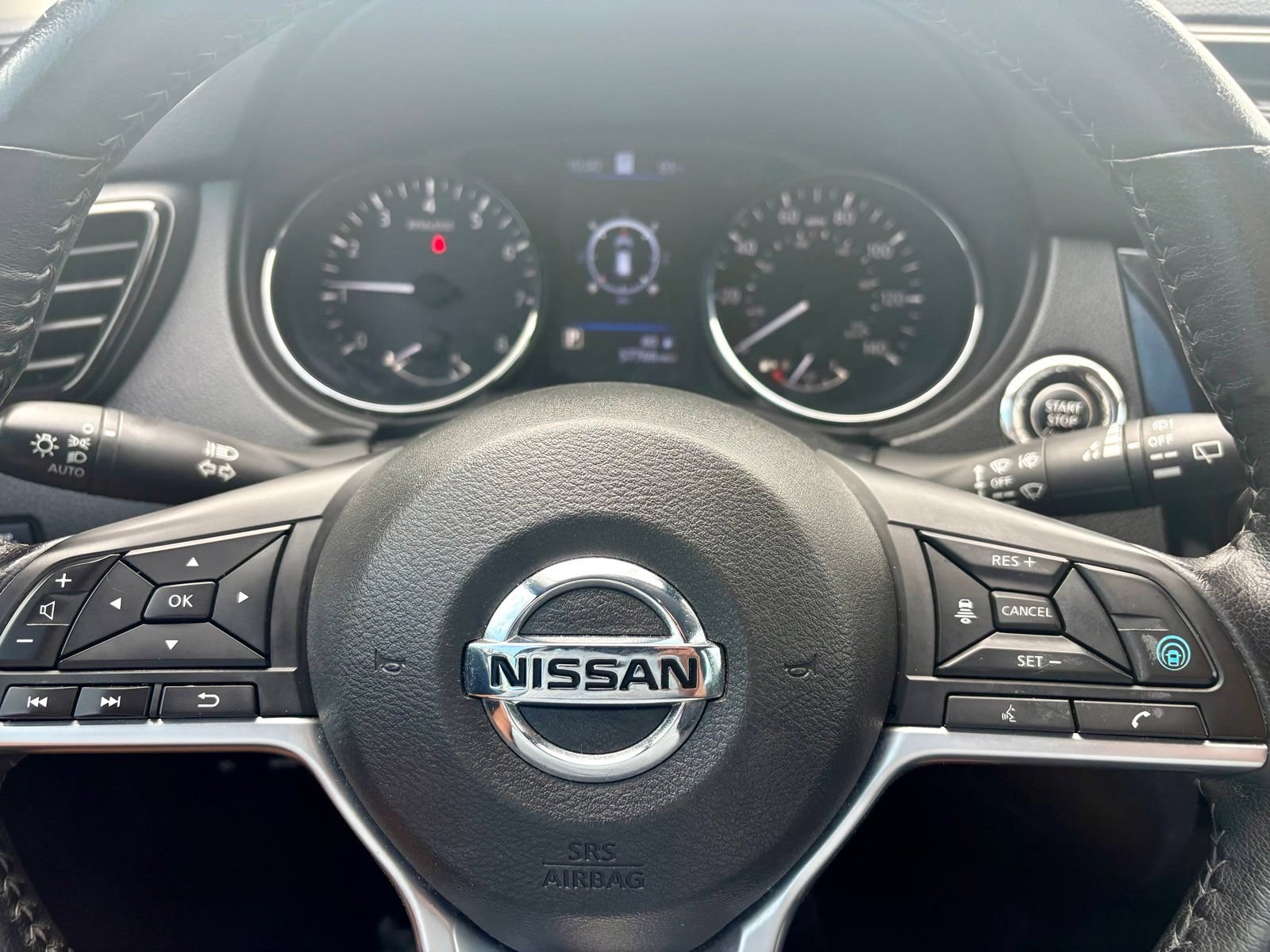 Used 2022 Nissan Rogue Sport SL AWD/4WD image 14