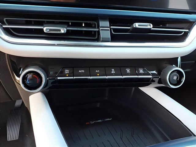 New 2026 Chevrolet Equinox EV LT image 10