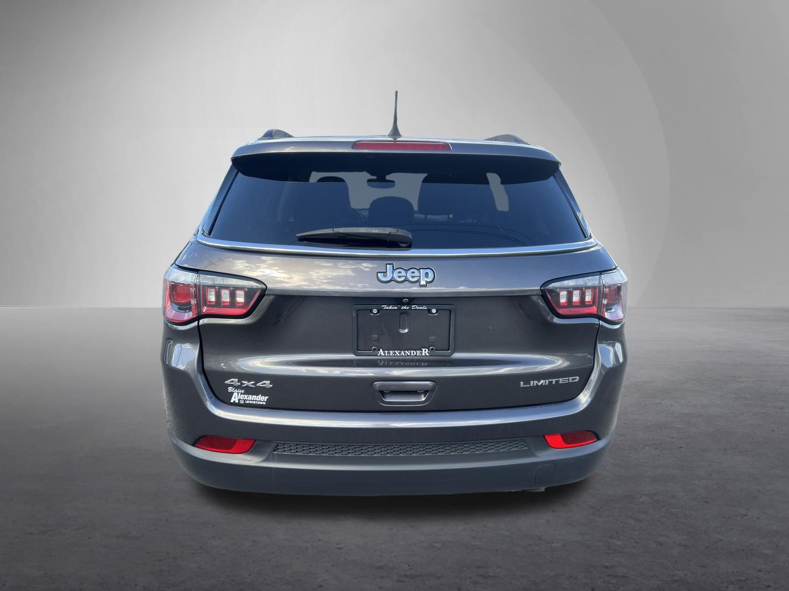 Used 2019 Jeep Compass Limited AWD/4WD image 4