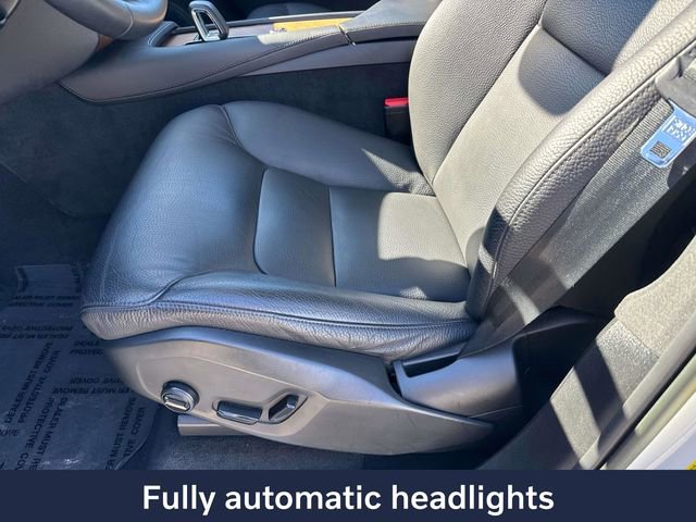 Used 2023 Volvo XC90 B6 Plus image 22