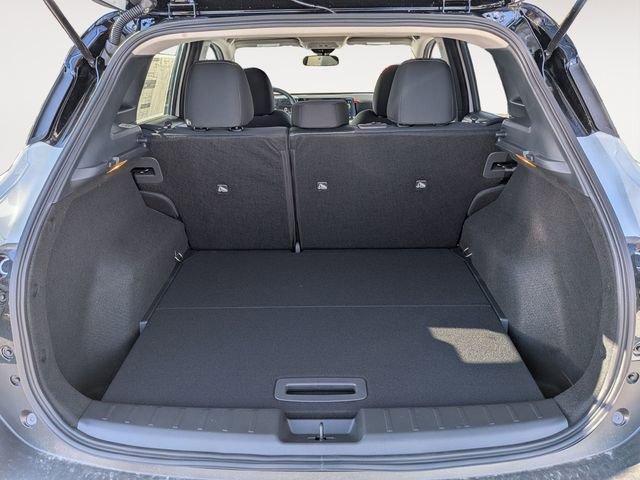 New 2026 Nissan Kicks SV w/ SV Premium Package FWD image 28