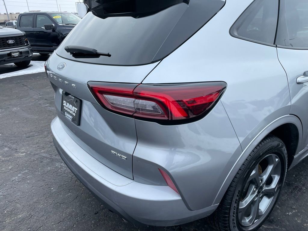 Used 2024 Ford Escape ST-Line image 34