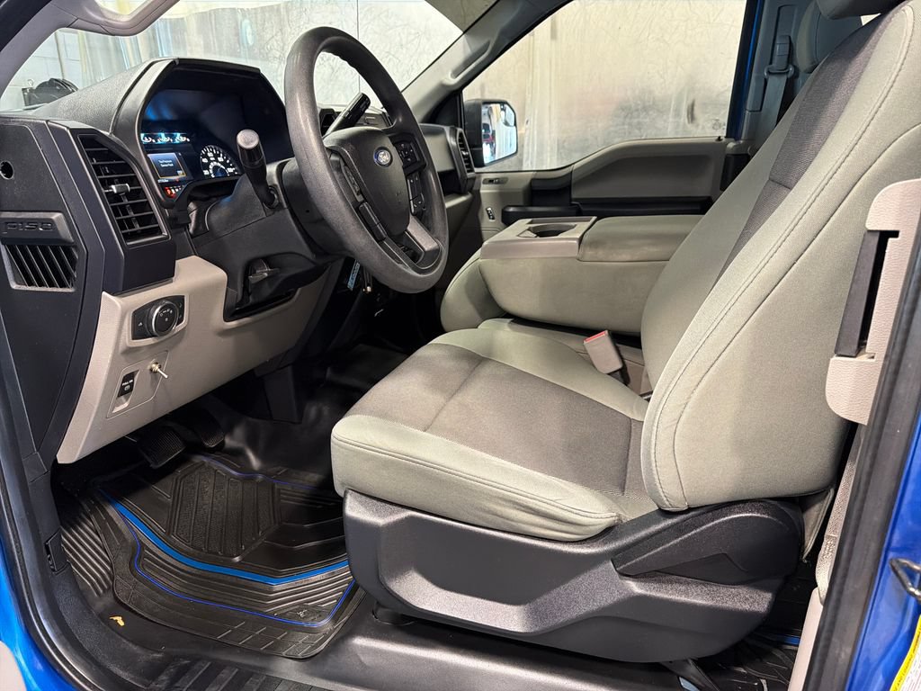 Used 2016 Ford F150 XL w/ Equipment Group 101A Mid RWD image 3