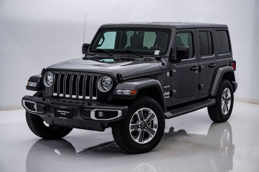 Used 2019 Jeep Wrangler Unlimited Sahara AWD/4WD image 3