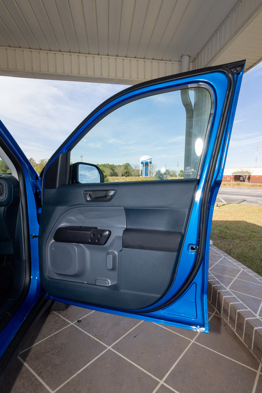 New 2025 Ford Maverick XL FWD image 21