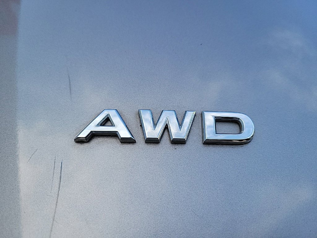 Used 2013 Nissan Rogue S AWD/4WD image 9
