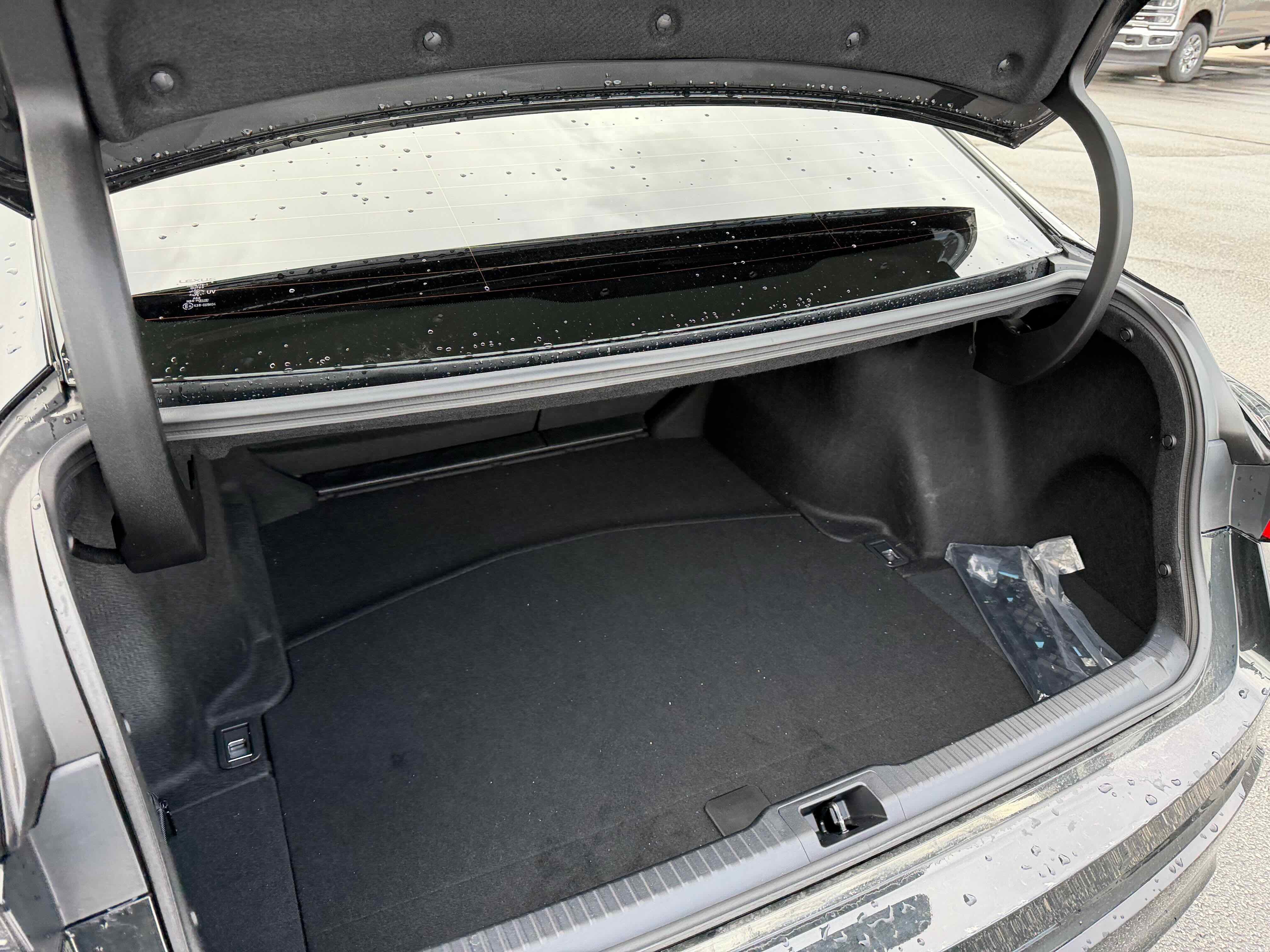 Used 2024 Lexus IS 350 F Sport image 32