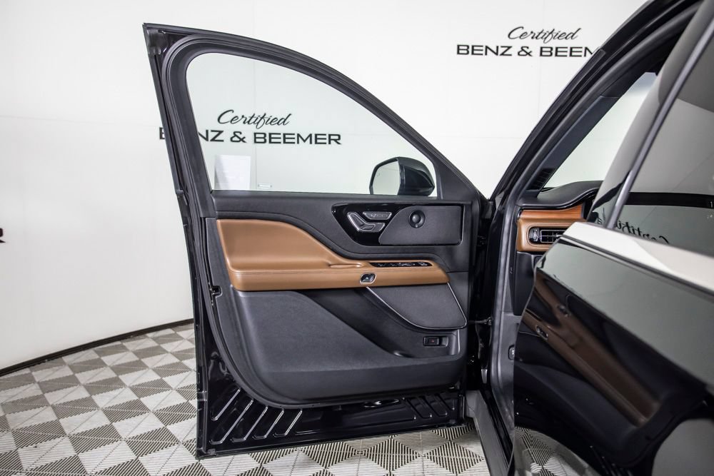 Used 2023 Lincoln Aviator Reserve w/ Equipment Group 201A AWD/4WD image 20