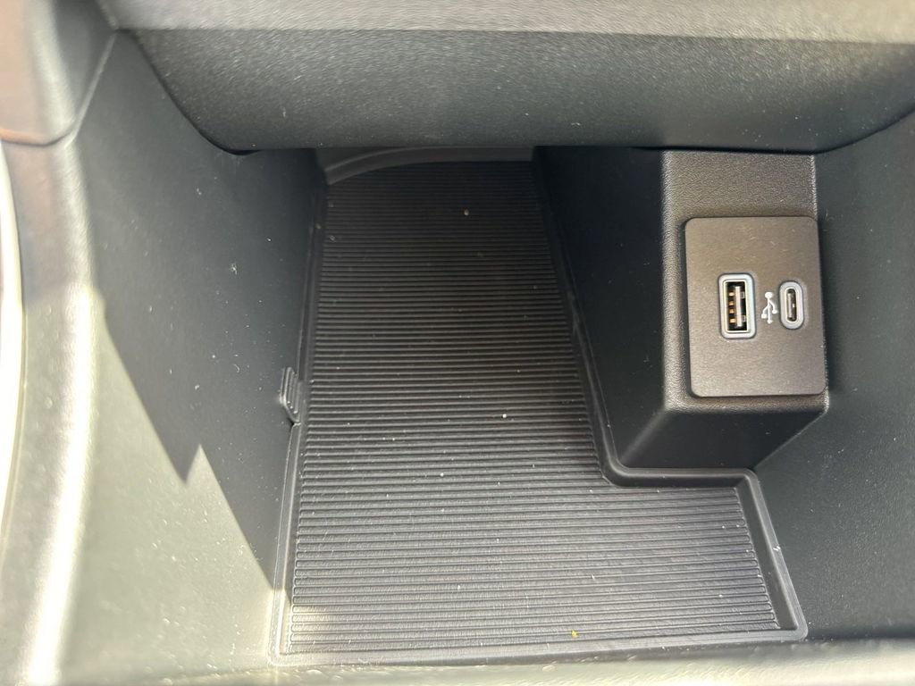 New 2024 Ford Edge SE w/ Black Appearance Package image 26