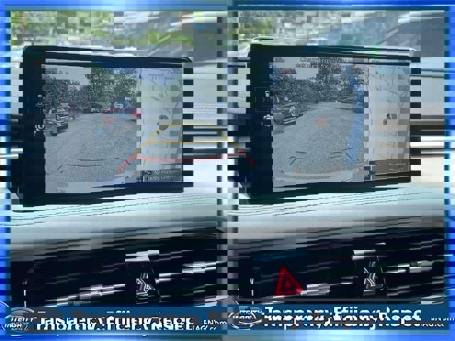 Used 2025 Genesis G70 2.5T image 28