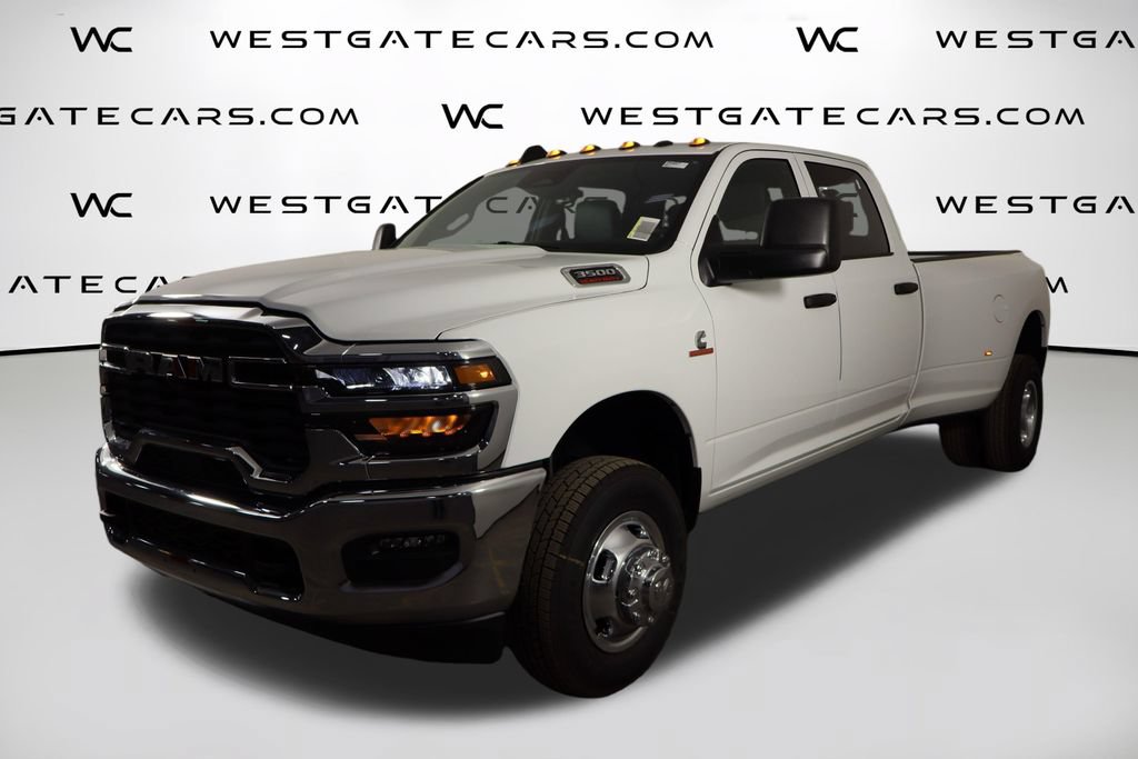 New 2026 RAM 3500 Tradesman w/ Chrome Appearance Group A AWD/4WD 360° Tour