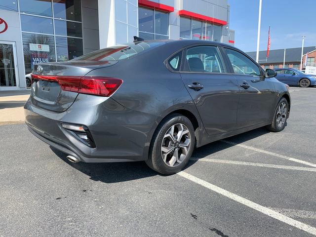 Used 2020 Kia Forte LXS FWD image 3