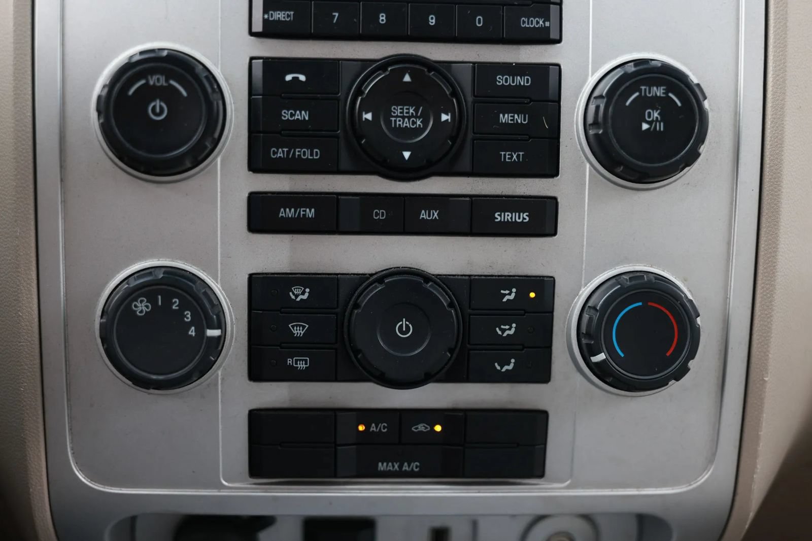 Used 2010 Mercury Mariner 4WD image 34