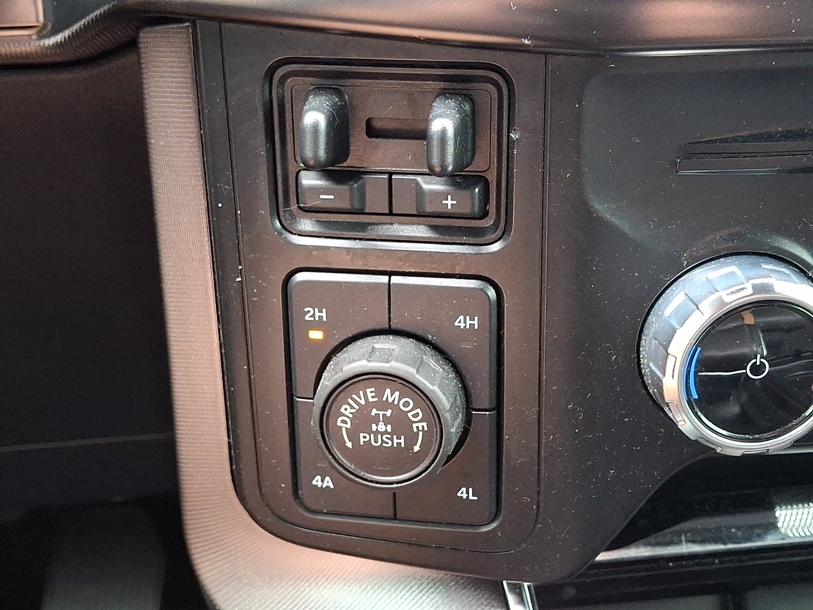 Used 2023 Ford F150 Platinum w/ Equipment Group 701A High AWD/4WD image 26
