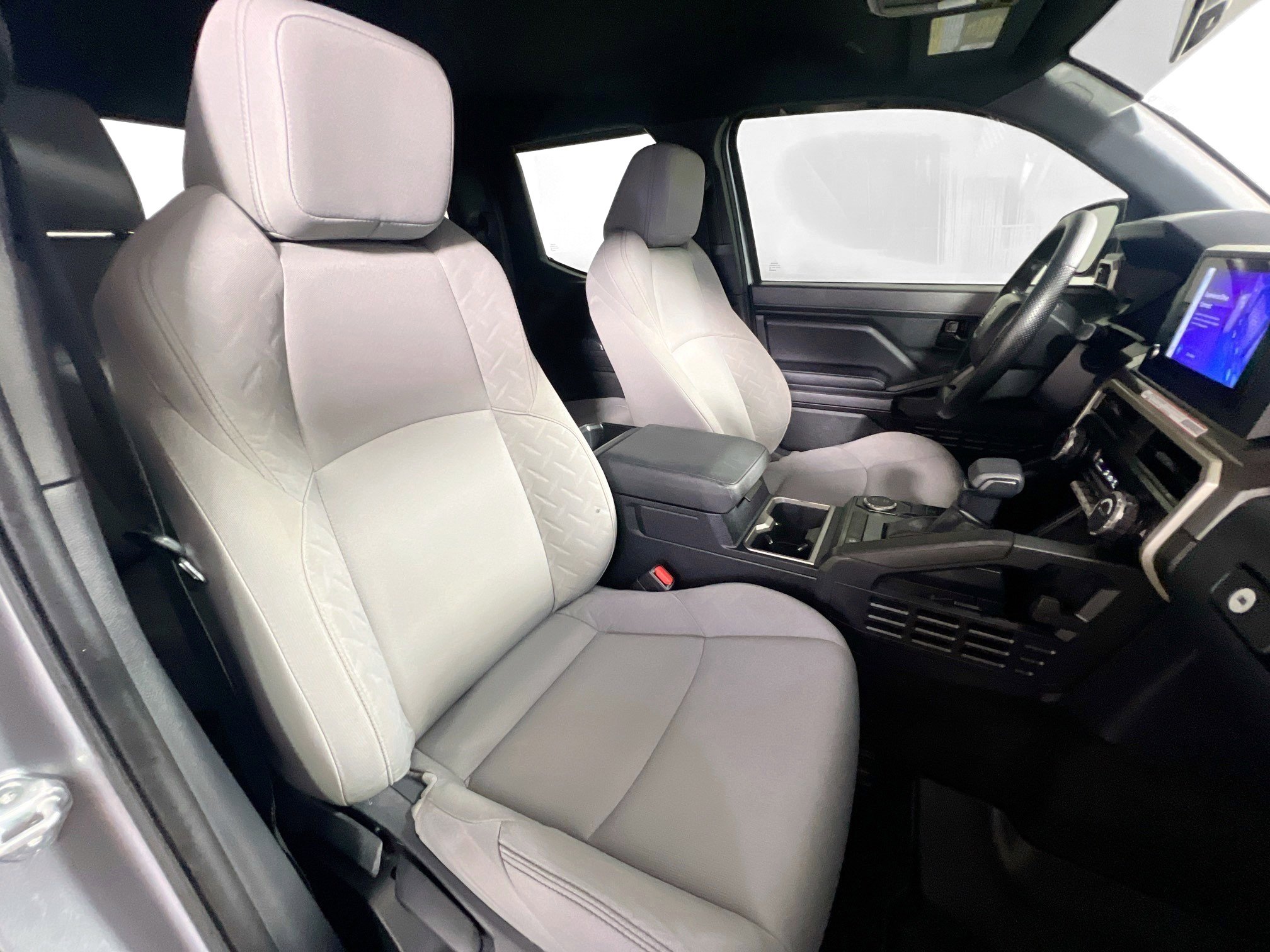 Used 2024 Toyota Tacoma SR5 image 25