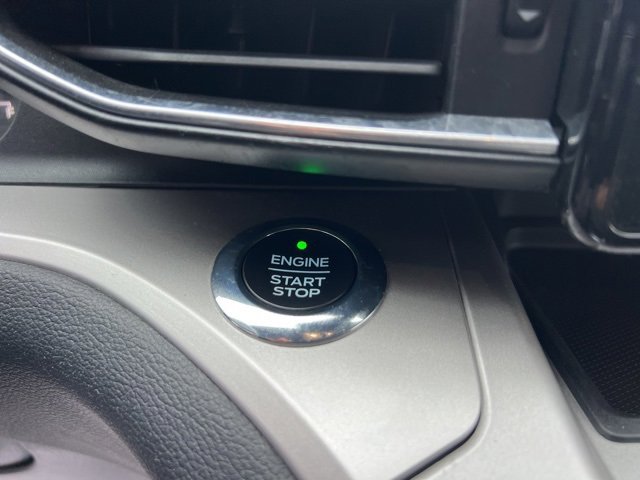 Used 2021 Ford Explorer XLT w/ Equipment Group 202A image 32