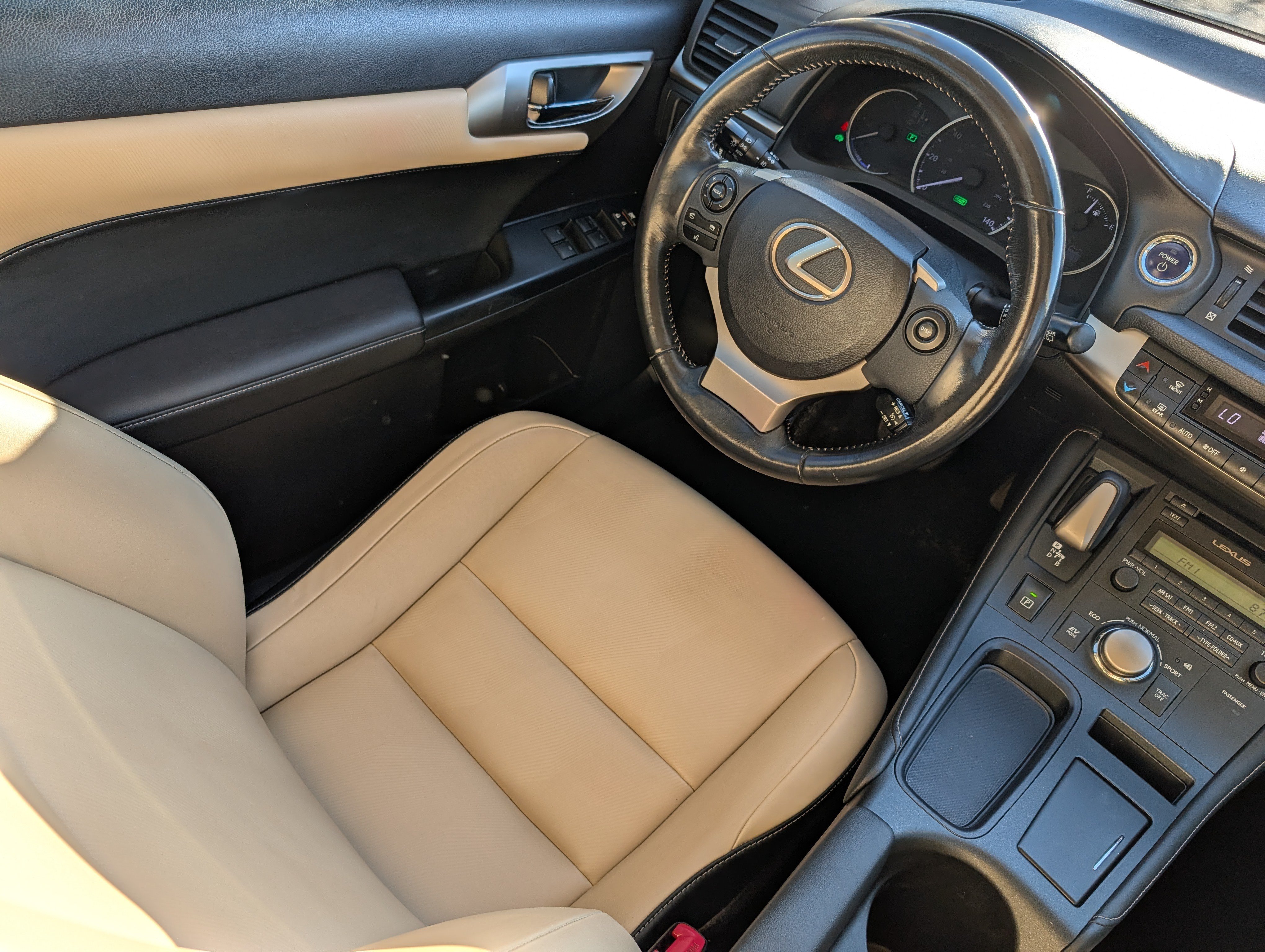 Used 2015 Lexus CT 200h FWD image 9