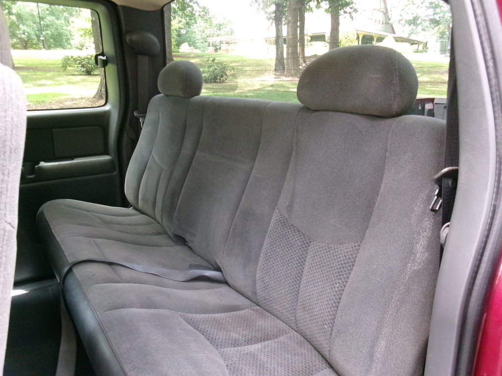 Used 2004 Chevrolet Silverado 1500 LS RWD image 16