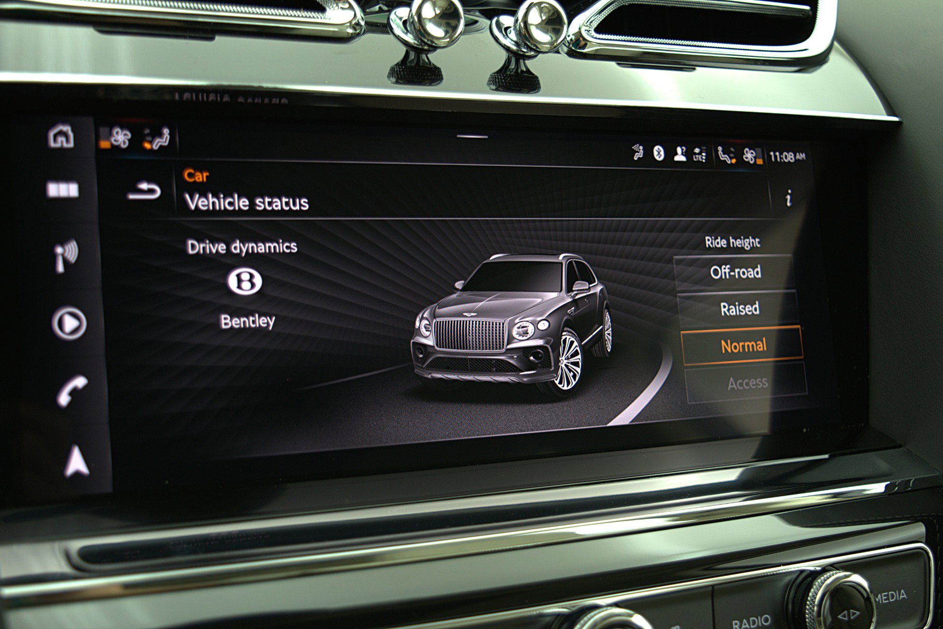 Used 2023 Bentley Bentayga Extended Wheelbase image 25