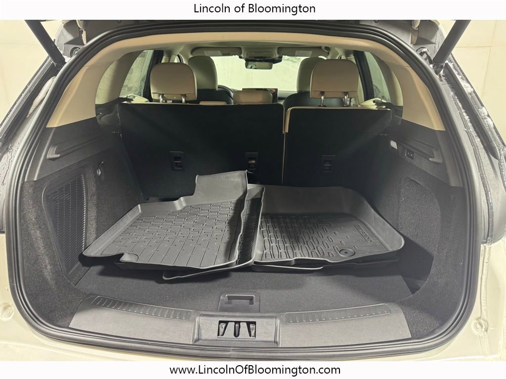 New 2026 Lincoln Corsair Premiere image 14