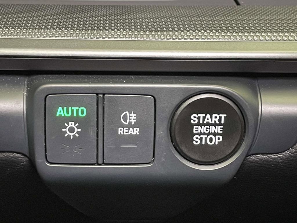 Certified 2025 Porsche 911 Carrera image 41