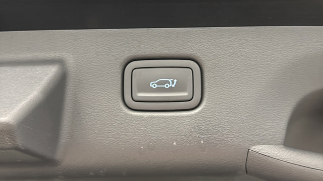 Used 2024 Hyundai Kona Limited AWD/4WD image 28